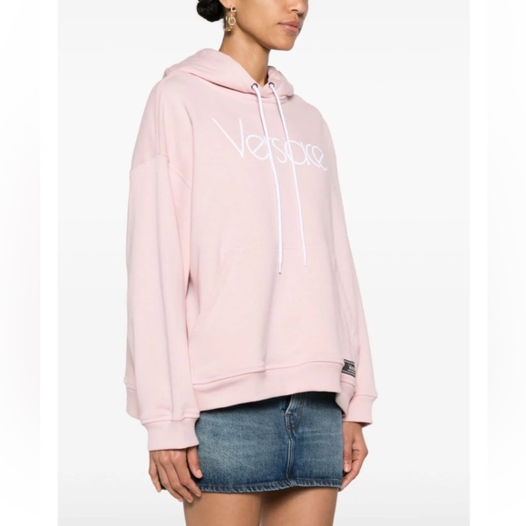 Versace 1978 Re-Edition logo-embroidered Pale pink hoodie in 48 - Picture 4 of 9